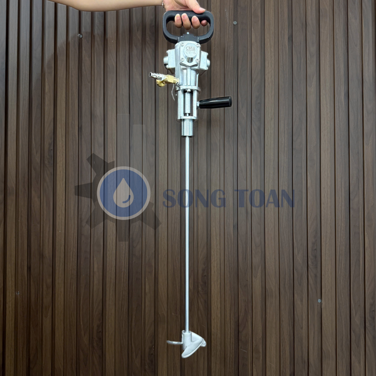 máy khuấy cầm tay dùng hơi khí nén