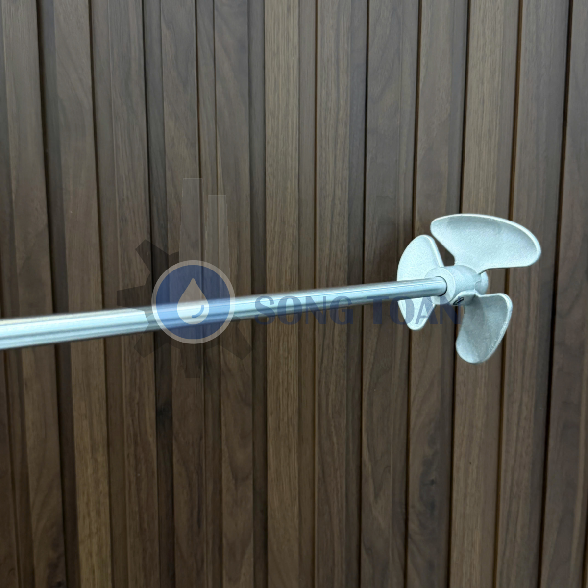 máy khuấy sơn dùng hơi khí nén